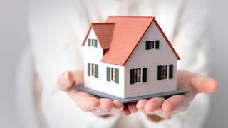 נשים בשוק הנדל"ן. נוטות להיות זהירות יותר, לשלם פחות ולהימנע ממהלכים מסוכנים