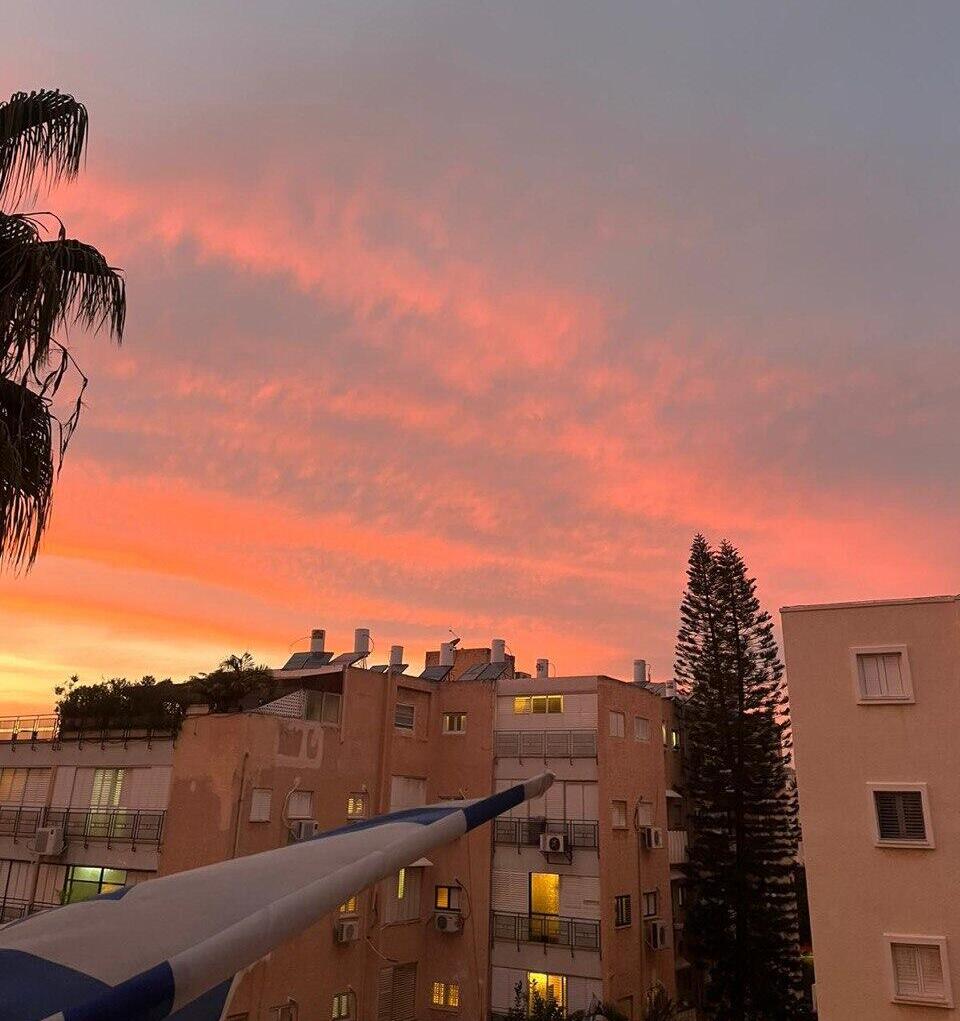 Givatayim (Photo: Aviv Nachmanzon) שקיעה אדומה בגבעתיים