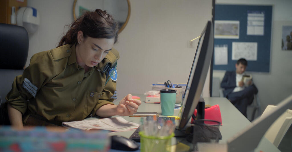 מתוך הסרט "חצי פגישה"
