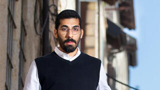 בערב זכה בפרס הקולנוע. בבוקר הוא נכח בלידת בתו