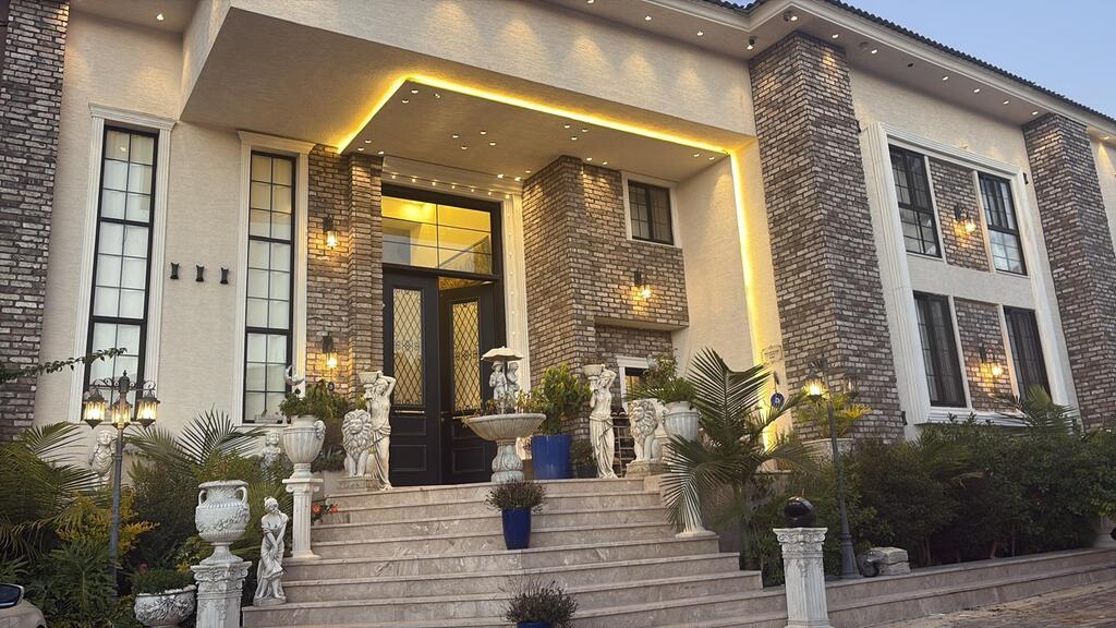 הבית של הזמרת אסאלה יוסף