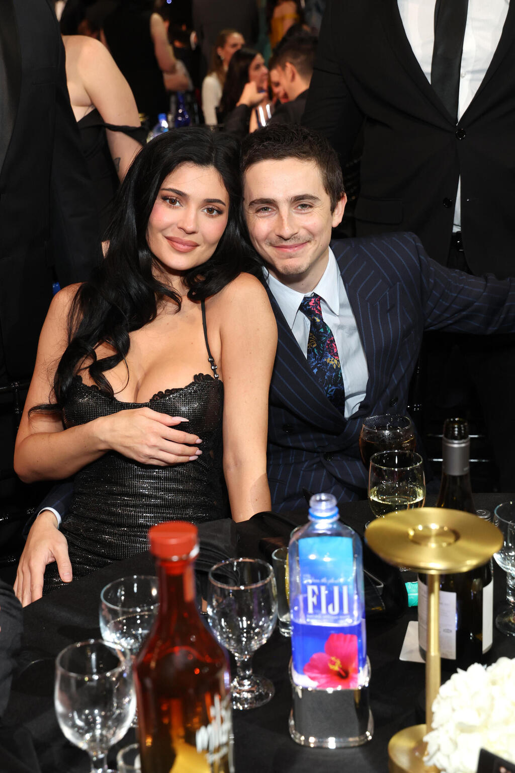 Timothée Chalamet and Kylie Jenner (Photo: Phillip Faraone/Getty Images for FIJI Water) טימותי שאלאמה וקיילי ג'נר בטקס פרסי המבקרים, 2026