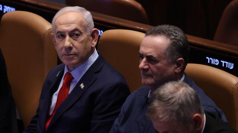 Benjamin Netanyahu and Israel Katz (Photo: Alex Kolomoisky) דיון 40 חתימות במליאת הכנסת