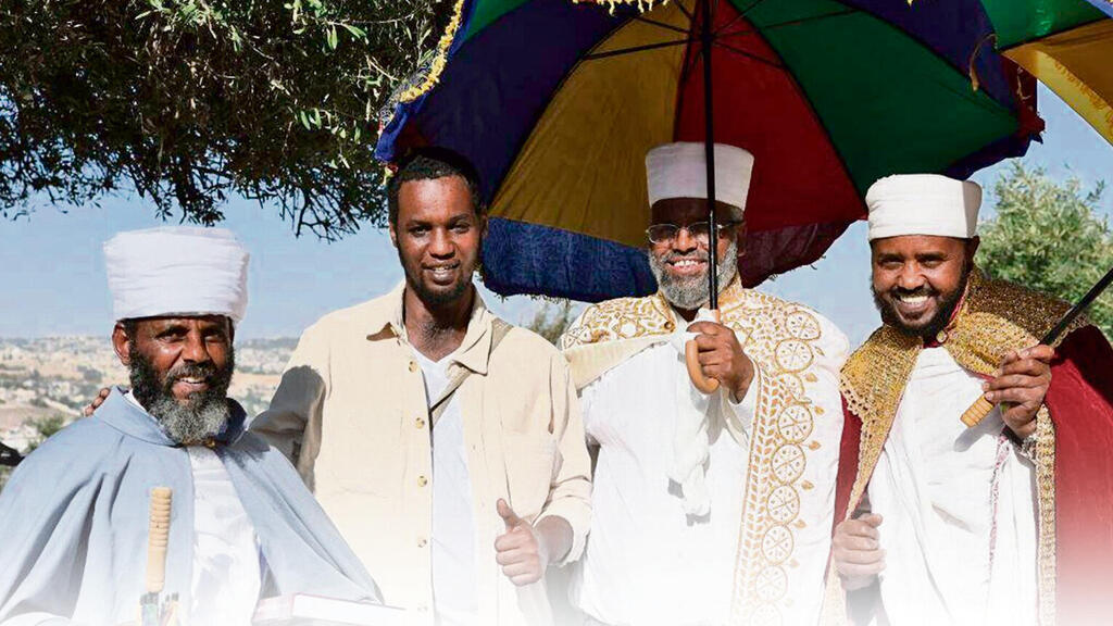 אברה מנגיסטו. קורא לנוח'בות צבי הנינג'ה