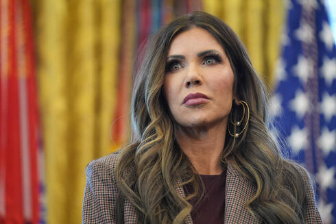 השרה לביטחון המולדת, קריסטי נואם