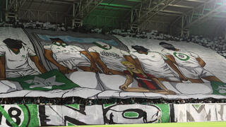 דגל הפריסה של אוהדי מכבי חיפה 