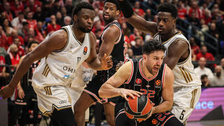 ואסיליה מיציץ' הפועל ת"א דובאי די.סי