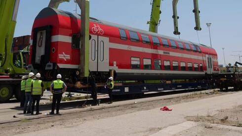 הרכבות החדשות עם 12-10 קרונות