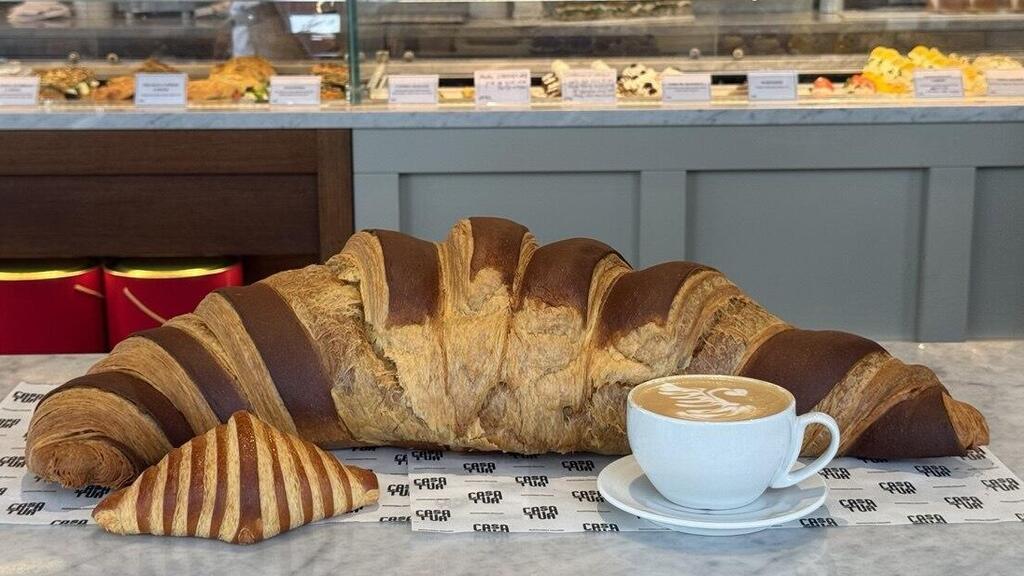 הקרואסון הגדול