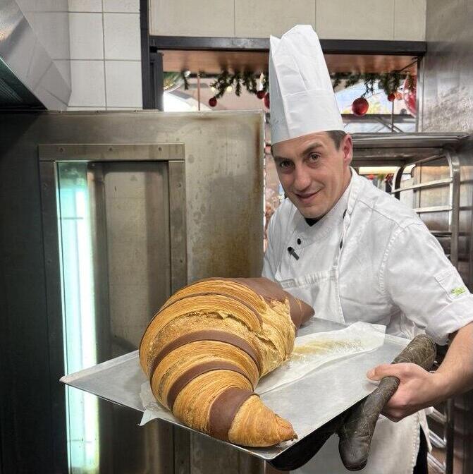 הקרואסון הגדול