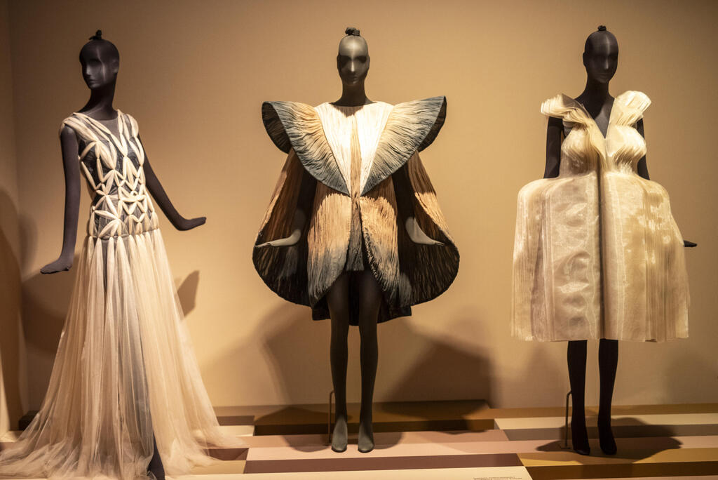 עיצובים של ירדן שיקלי במוזיאון בלנסיאגה