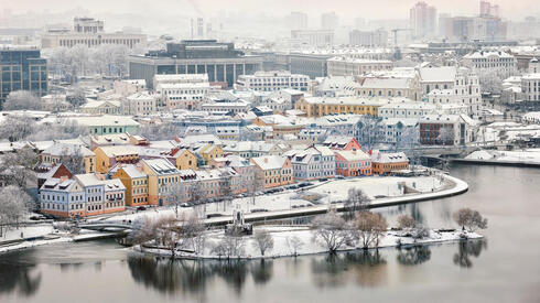 העיר העתיקה במינסק באווירה חורפית