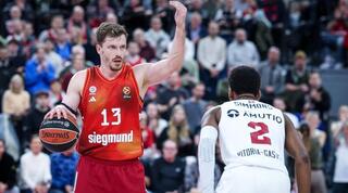 אנדראס אובסט עם הכדור