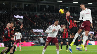 מוליכת הפרמייר ליג ארסנל במשחק חוץ נגד בורנמות', בשבת