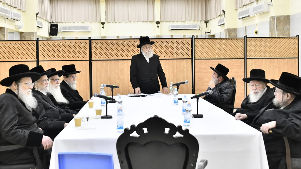 עדיין בלי הכרעה: הכינוס הדרמטי של מועצת גדולי התורה - והאדמו"ר שביקש לטרפד