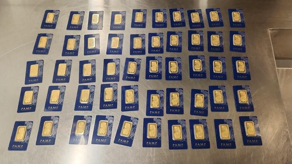 תושב מזרח ירושלים נתפס מנסה להבריח 2 ק״ג מטילי זהב בטיסה שנחתה מדובאי