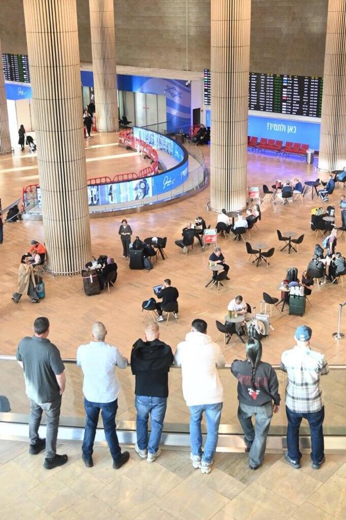 Ведется наблюдение (Фото: Яир Саги) מגזין סופ"ש: ההברחות דרך נתב"ג