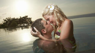 בלי בגדים: 10 הריזורטים הכי נועזים בעולם