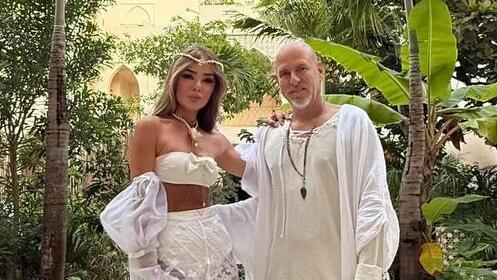 אירית רחמים ובן הזוג ירון תשבי בחגיגות יום הולדתה ה-52