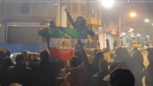 12 שעות בלי אינטרנט באיראן: "המשטר צפוי להכניס את משמרות המהפכה לערים"