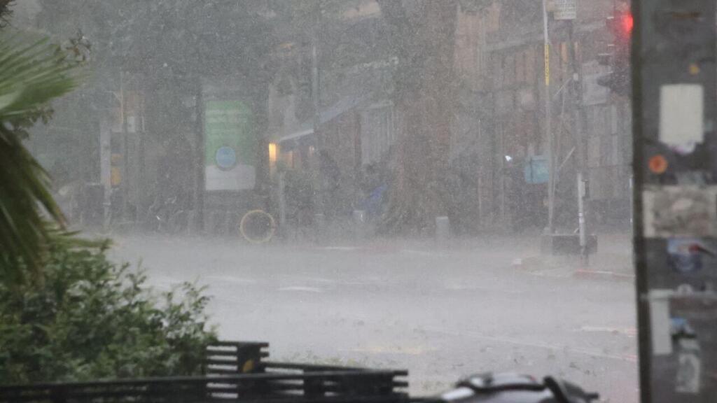 מזג אוויר סוער תל-אביב