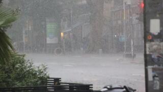 מזג אוויר סוער תל-אביב