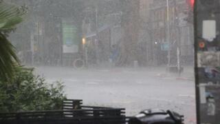 מזג אוויר סוער תל-אביב