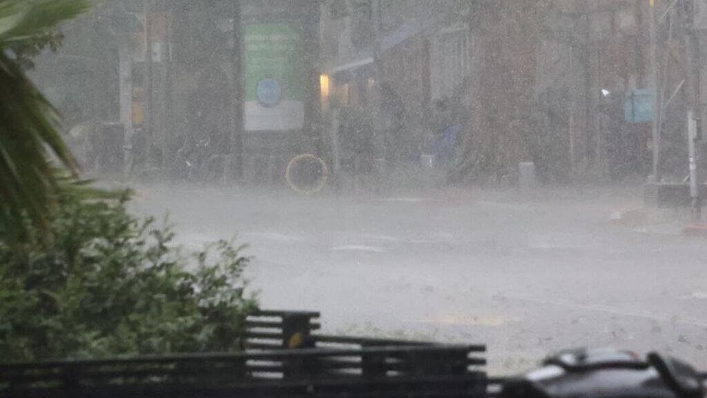 מזג אוויר סוער תל-אביב