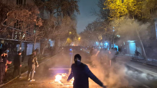 הפגנה איראן בתיעוד שהפציץ ערוץ איראן אינטרנשיונל