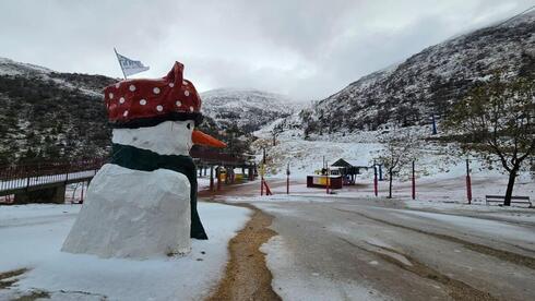 אתר החרמון מושלג
