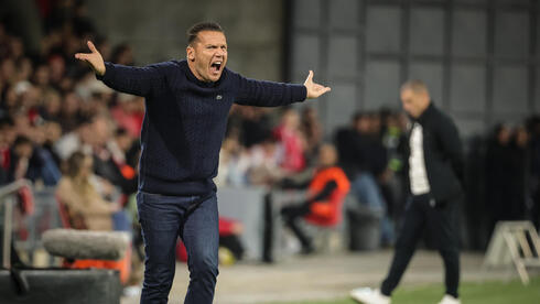 מאמן מכבי חיפה ברק בכר