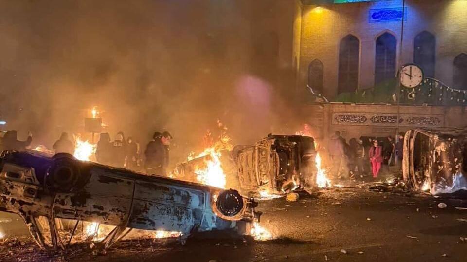 הזוועות באיראן: "בן 5 נורה למוות בזרועות אמו, ערימות גופות בבתי החולים"