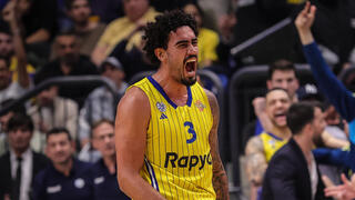 שחקן מכבי ת"א מרסיו סנטוס