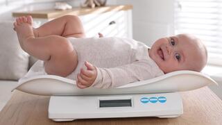 מדידת משקל תינוקות