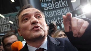 שר המשפטים של פולין לשעבר זביגנייב זיוברו אדריכל הרפורמה המשפטית ברח ל הונגריה קיבל מקלט מדיני