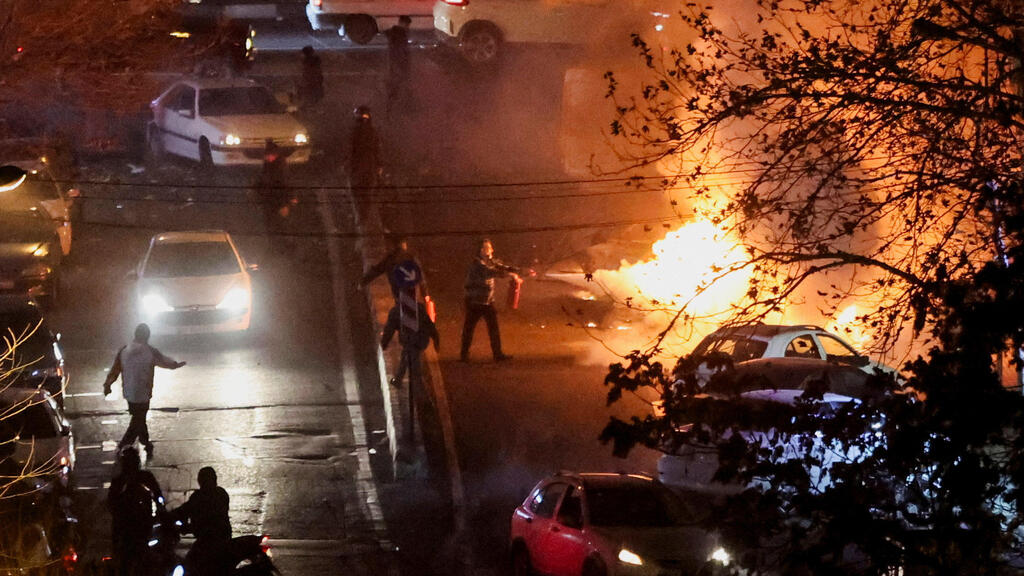 מפגינים ב טהרן 8 בינואר 2026 מחאה איראן