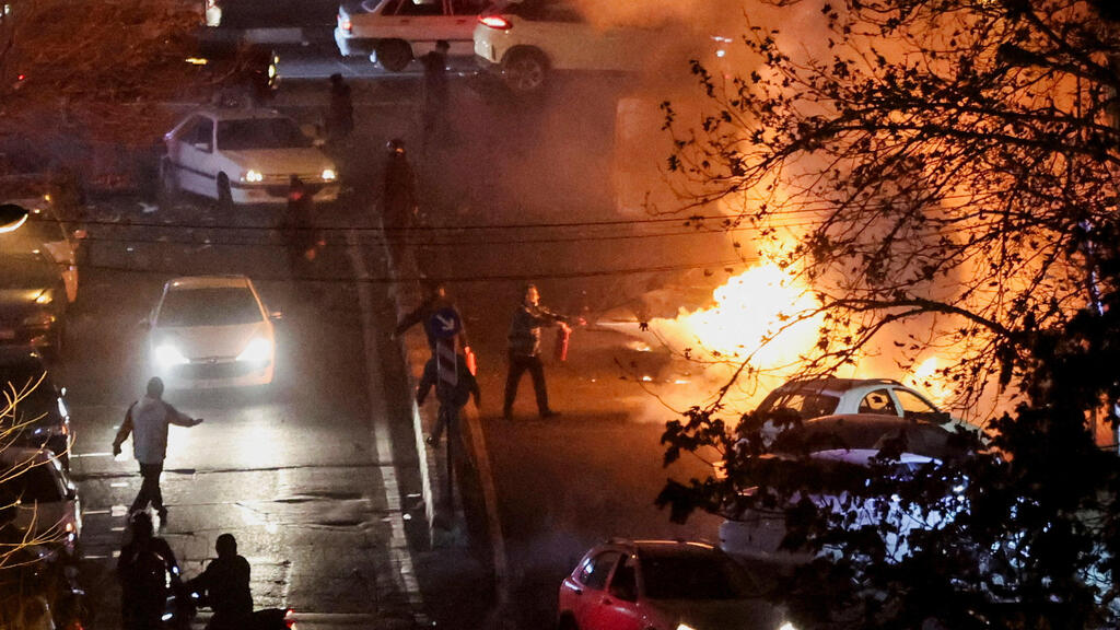 מפגינים ב טהרן 8 בינואר 2026 מחאה איראן