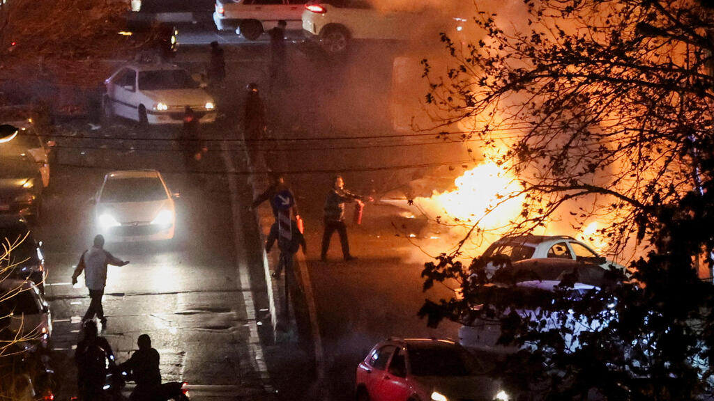 מפגינים ב טהרן 8 בינואר 2026 מחאה איראן