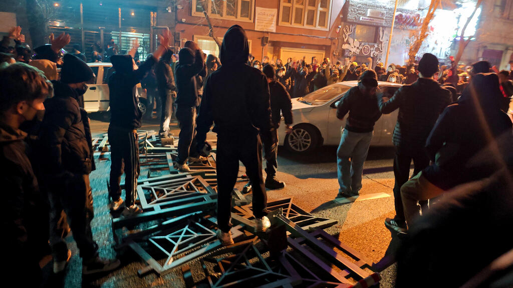 מחאה מחאות הפגנה הפגנות איראן טהרן 8 בינואר