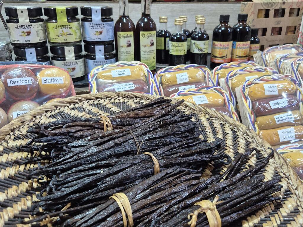 מקלות ניל בשוק. כדאי לוודא שמדובר בווניל אמיתי