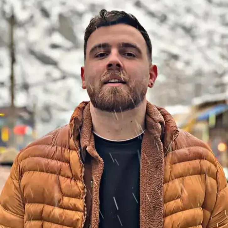 ארפאן סולטאני מפגין ב איראן מכראג' שנעצר ולפיע דיווחים נגזר עליון עונש מוות