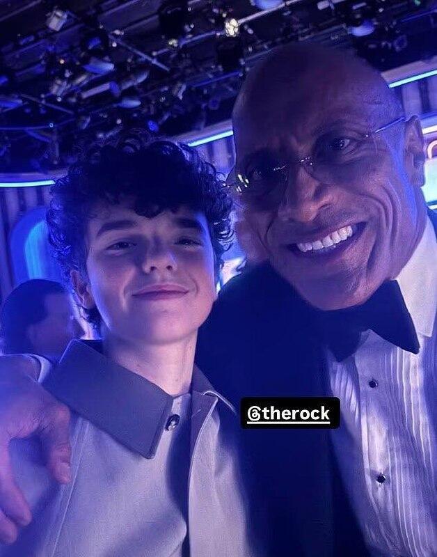 כמו אבן מתגלגלת (צילום מסך אינסטגרם) אוון קופר בגלובוס הזהב