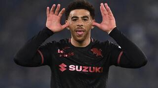 צ'ה אדאמס חוגג