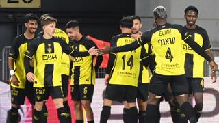 שחקני בית"ר ירושלים חוגגים