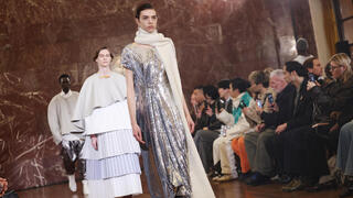 תצוגת האופנה של הד מיינר ביריד פיטי אומו באיטליה, 2026