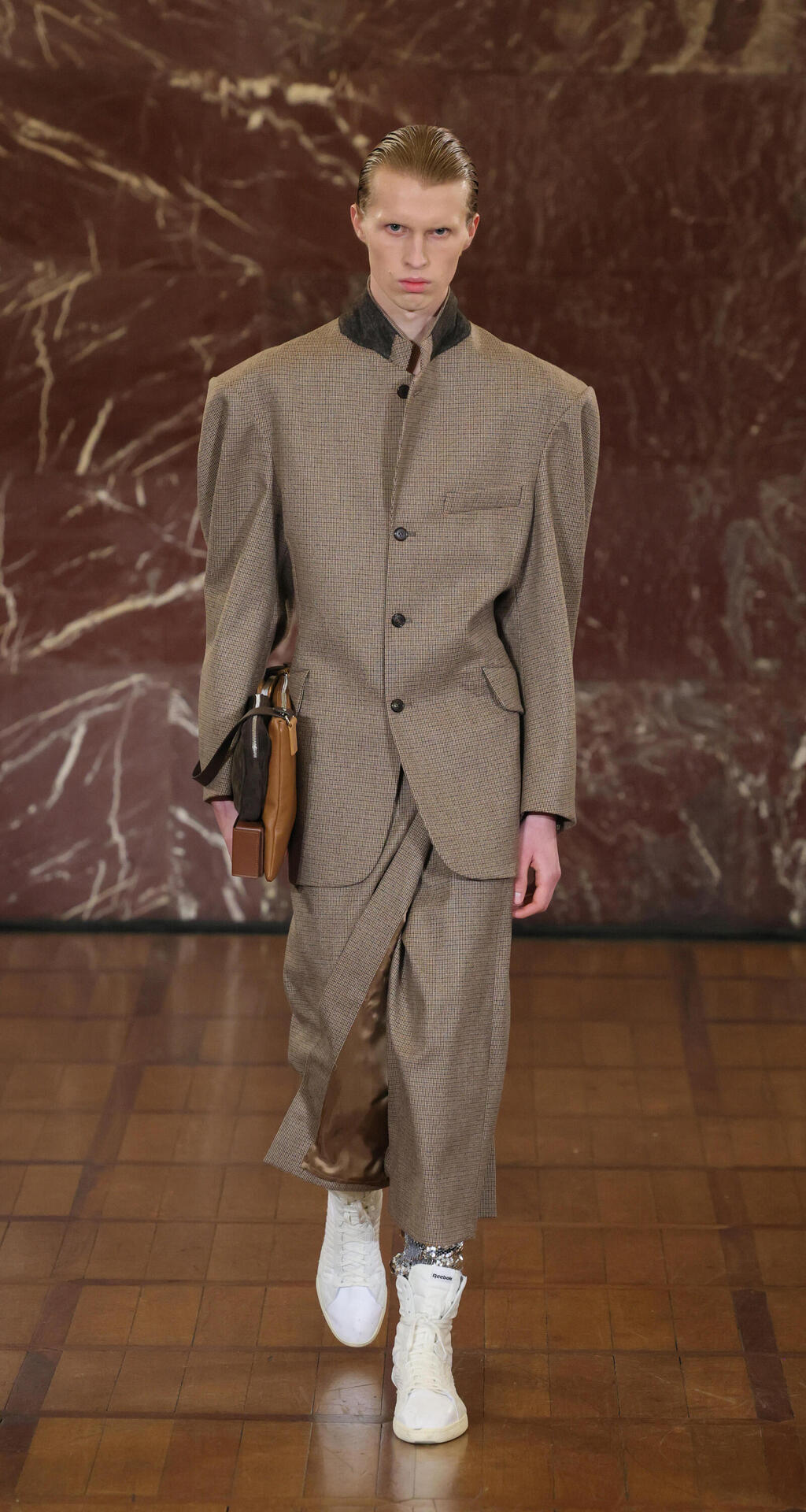 תצוגת האופנה של הד מיינר ביריד פיטי אומו באיטליה, 2026