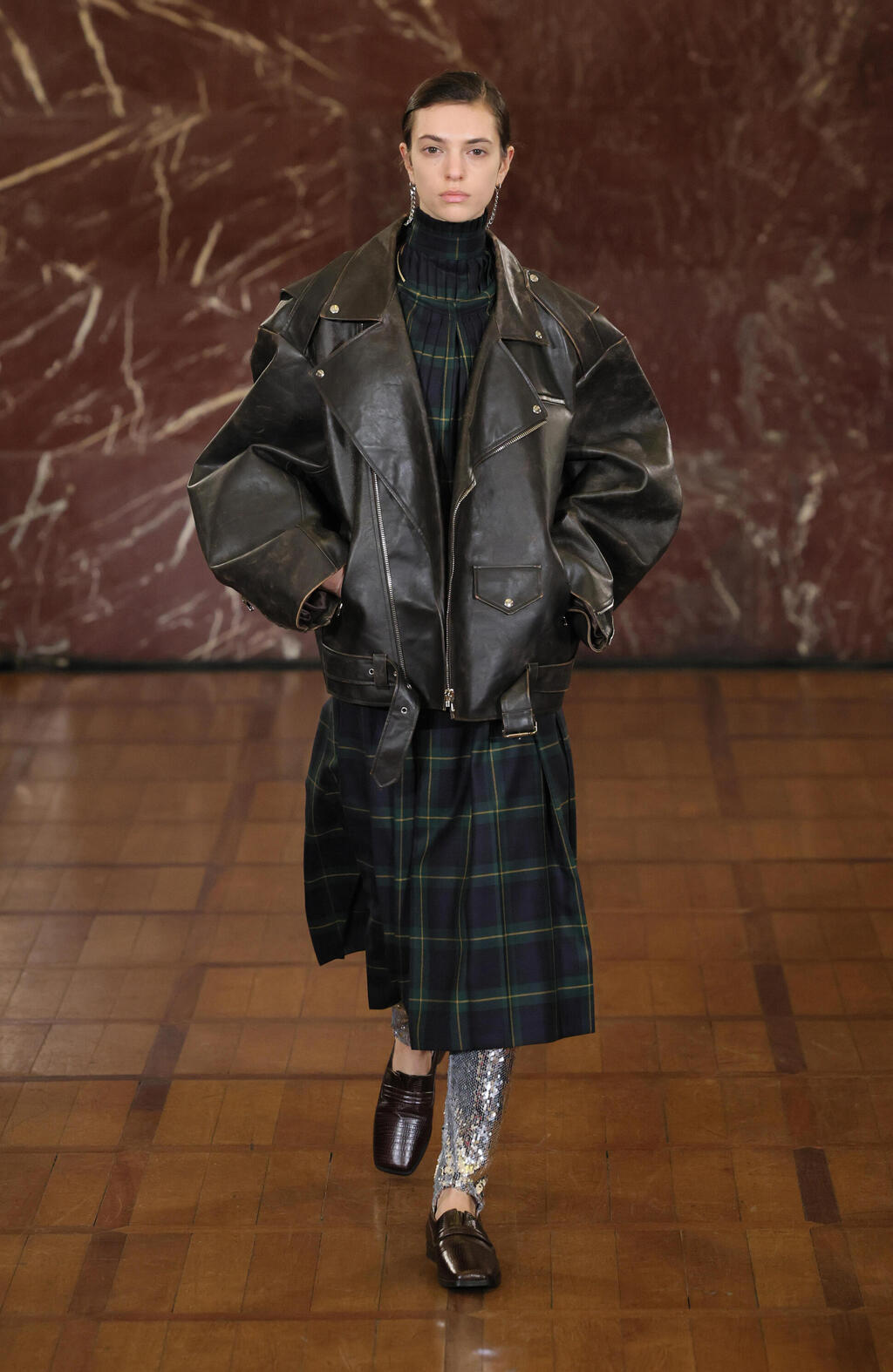 תצוגת האופנה של הד מיינר ביריד פיטי אומו באיטליה, 2026