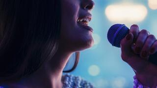 הונאת סטרימינג מטורפת: הרוויח מיליונים משירי AI