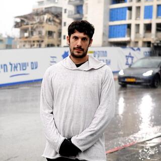 חצי שנה למלחמה עם איראן - אריאל עוזרי, ביתו בבת ים נפגע מטיל איראני