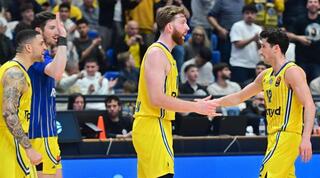 שחקני מכבי תל אביב